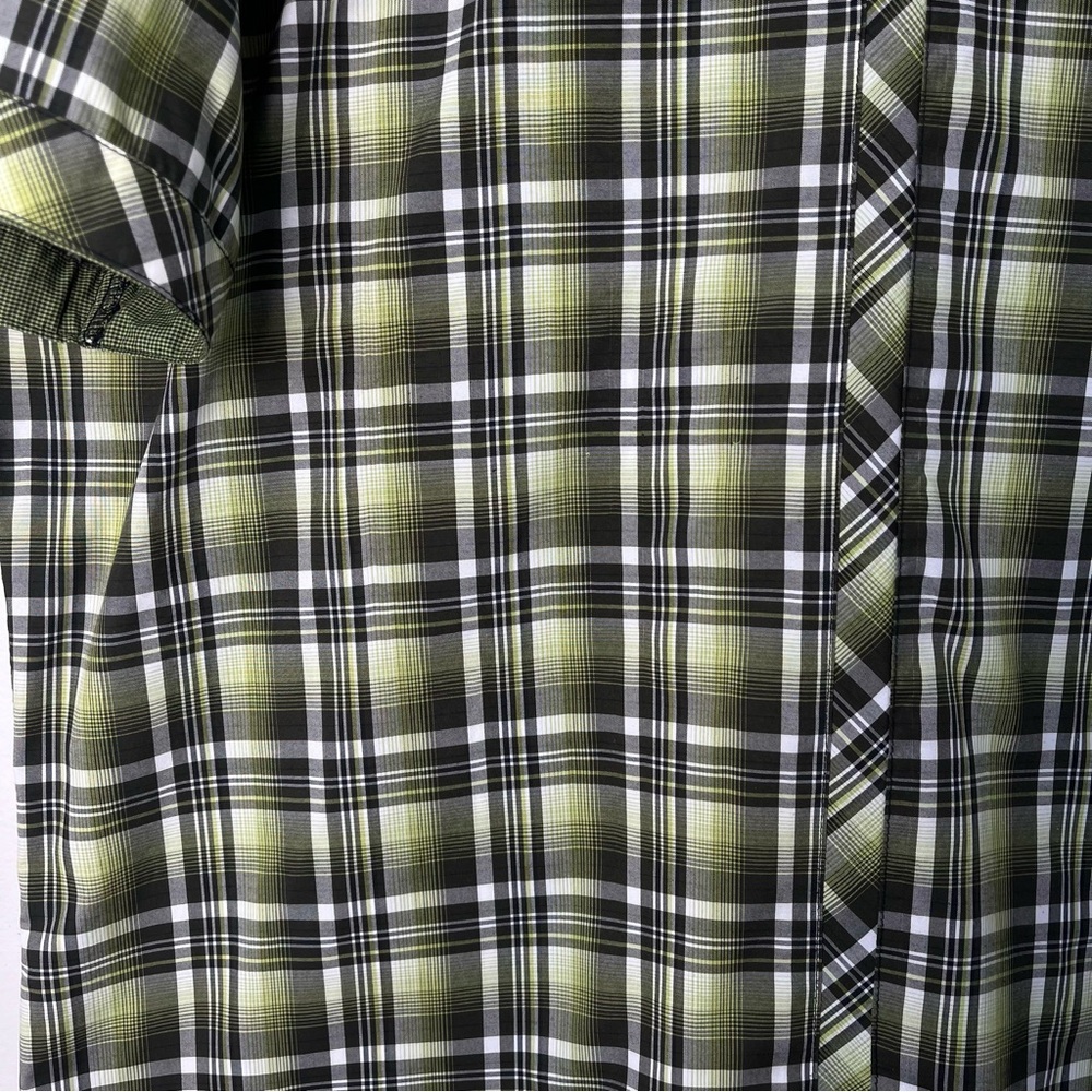 KUHL Men's XXL Green Plaid Pearl Snap ELUXUR Short Sleeve Shirt GORPCORE- FLAWED - Picture 10 of 16